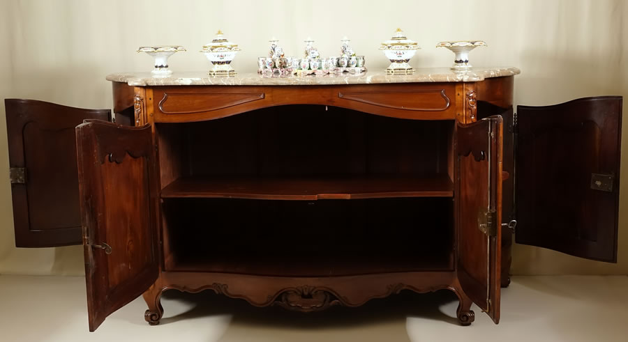 meuble-de-port-buffet-de-présentation-bordelais-18e-siècle